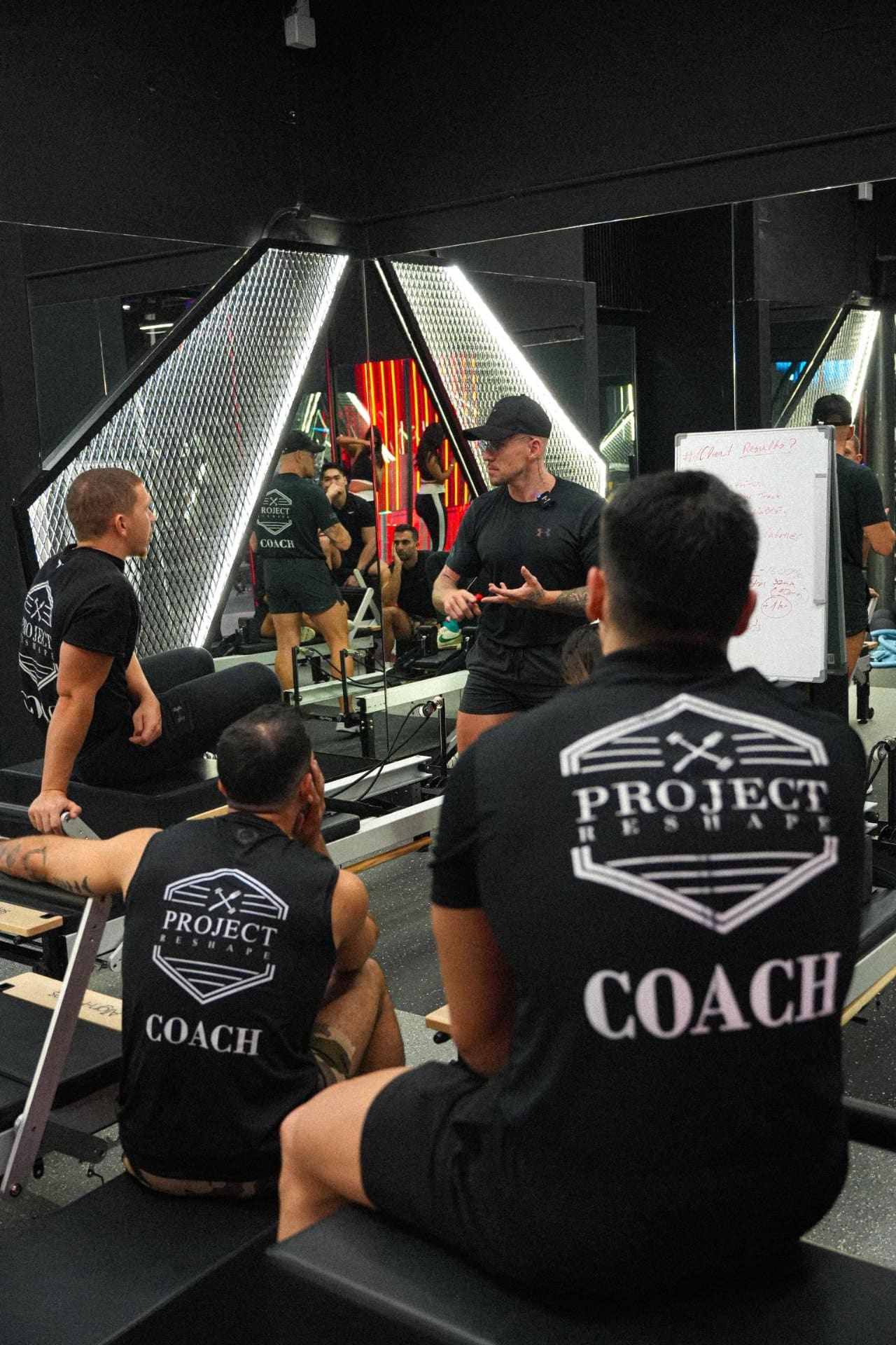 Team briefing before sessions